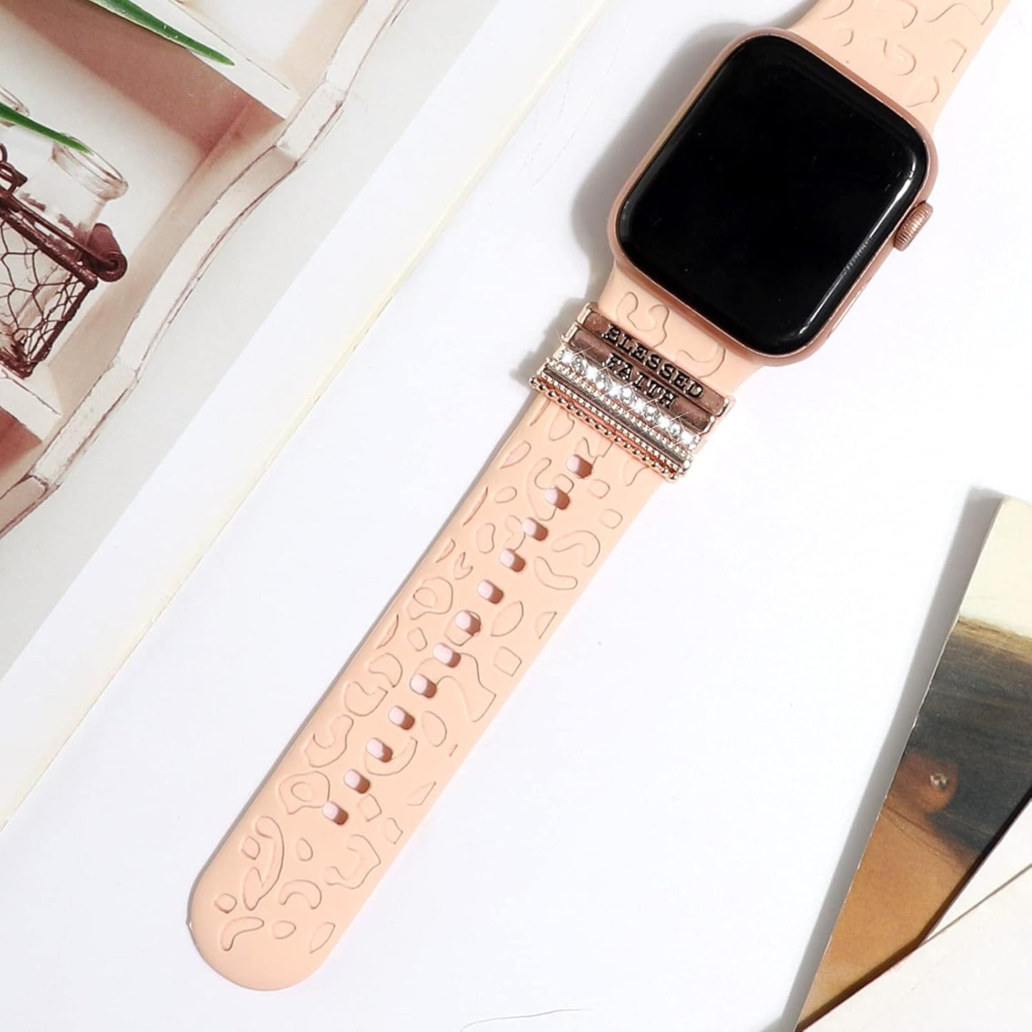 Decorative Rings Loops Compatible with Apple Watch Silicone Bands Charms 49Mm 46Mm 45Mm 44Mm 42Mm 41Mm 40Mm 38Mm Iwatch Series 11 10 9 8 7 SE 6 5 4 3 Watchband Metal Diamond Charms Accessories (No Band)